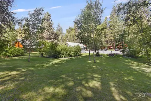 2071 N Pine Featherville Rd, Pine, ID 83647 photo 20
