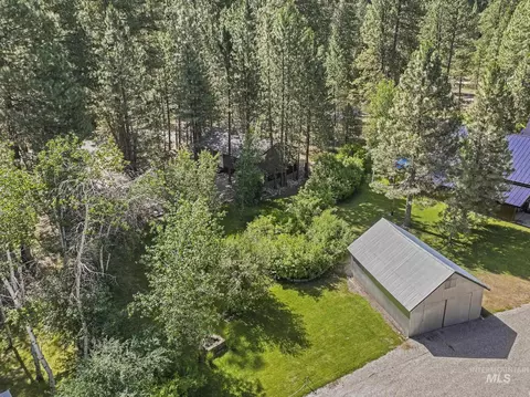 2071 N Pine Featherville Rd, Pine, ID 83647 photo 24