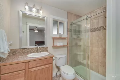 Bath - 1108 E Ustick Rd, Caldwell, ID 83607 photo 2 of 2