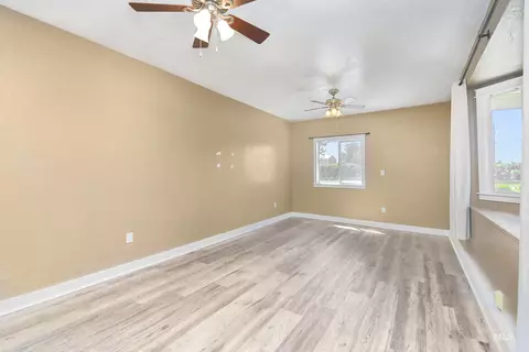 Living - 1108 E Ustick Rd, Caldwell, ID 83607 photo 3 of 4