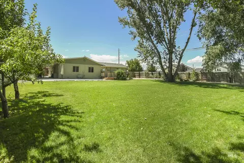 Exterior - 1108 E Ustick Rd, Caldwell, ID 83607 photo 11 of 11