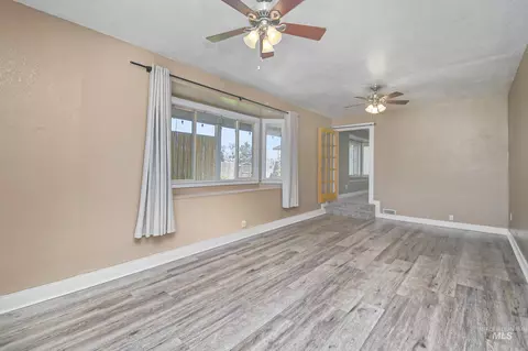 Living - 1108 E Ustick Rd, Caldwell, ID 83607 photo 4 of 4