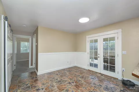 Entry Way - 1108 E Ustick Rd, Caldwell, ID 83607 photo 2 of 2