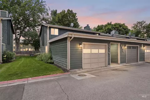 6919 W Maxwell Ln, Boise, ID 83704