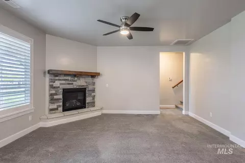 Living - 1023 N Chastain Ln, Eagle, ID 83616 photo 4 of 8