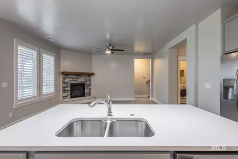 Other - 1023 N Chastain Ln, Eagle, ID 83616 photo 5 of 10