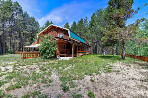 Exterior - 42 Red Fox Ct, Cascade, ID 83611 photo 6 of 7