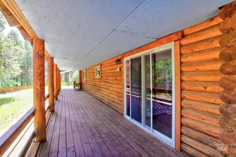 Exterior - 42 Red Fox Ct, Cascade, ID 83611 photo 7 of 7
