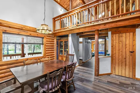 Dining - 42 Red Fox Ct, Cascade, ID 83611 photo 6 of 7