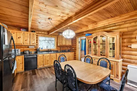 Dining - 42 Red Fox Ct, Cascade, ID 83611 photo 5 of 7