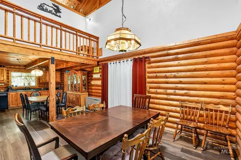 Dining - 42 Red Fox Ct, Cascade, ID 83611 photo 7 of 7