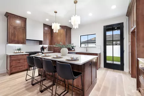 Kitchen - 979 Siphon St, Twin Falls, ID 83301 photo 1 of 8