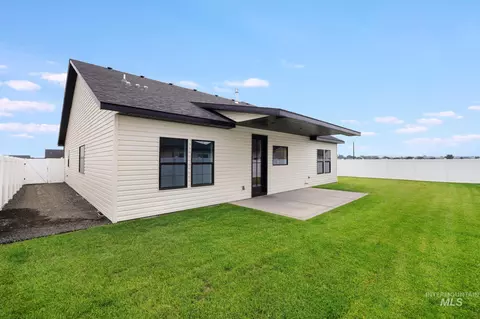 Exterior - 979 Siphon St, Twin Falls, ID 83301 photo 3 of 3