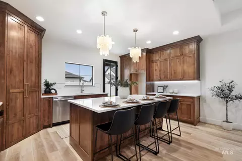 Kitchen - 979 Siphon St, Twin Falls, ID 83301 photo 3 of 8