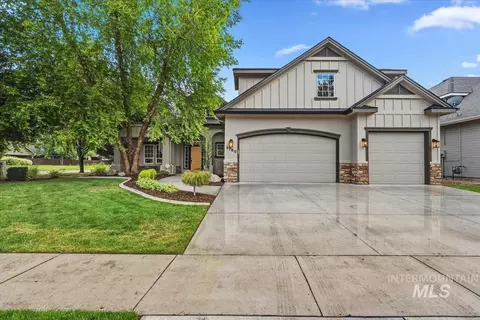 5780 N Bergman Ave, Meridian, ID 83646
