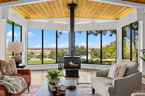 4501 Marvel Ln, Emmett, ID 83617