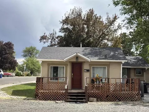 623 4th Ave E, Jerome, ID 83338 photo 1