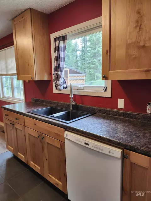 Kitchen - 425 Cedar Dr, Pierce, ID 83546 photo 6 of 6