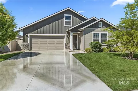 19373 Geneva Pl, Caldwell, ID 83605
