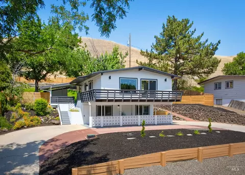 2831 N Bogus Basin Rd, Boise, ID 83702
