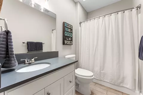 Bath - 704 N White Sage Way, Eagle, ID 83616 photo 5 of 7
