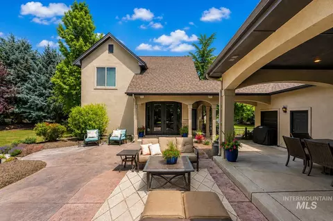 Exterior - 704 N White Sage Way, Eagle, ID 83616 photo 5 of 10