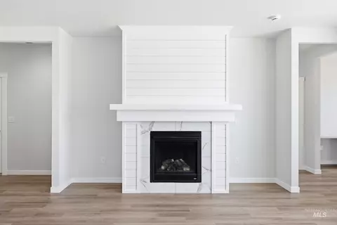 Living - 2999 N Schimigadoon Way, Eagle, ID 83616 photo 3 of 5