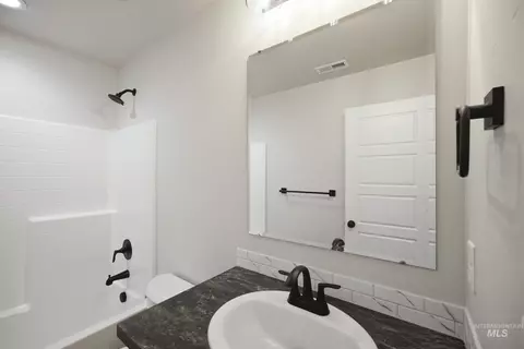 Bath - 7340 W Trumbull Ct, Eagle, ID 83616 photo 1 of 3