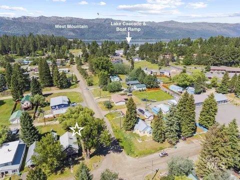 311 N School St, Cascade, ID 83611 photo 2