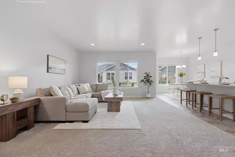 Living - 1010 N Chastain Ln, Eagle, ID 83616 photo 1 of 2