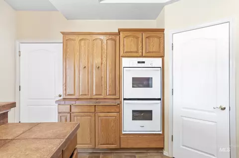 Kitchen - 15181 Drury Ln, Caldwell, ID 83605 photo 4 of 4