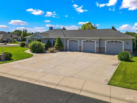 Exterior - 15181 Drury Ln, Caldwell, ID 83605 photo 4 of 7