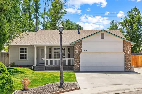 525 E Pennsylvania Ct, Nampa, ID 83686
