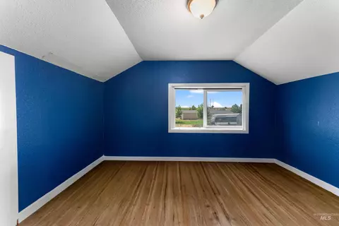 Bedroom - 17441 Upper Pleasant Ridge Rd, Caldwell, ID 83607 photo 2 of 12