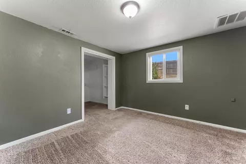 Bedroom - 17441 Upper Pleasant Ridge Rd, Caldwell, ID 83607 photo 8 of 12