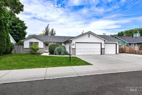 2566 W Willard St, Meridian, ID 83642