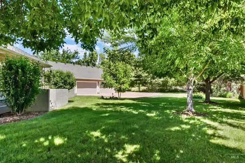 Exterior - 103 S Alder Ln, Eagle, ID 83616 photo 11 of 12