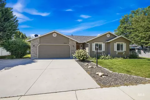 7743 W Devonwood Dr, Boise, ID 83714