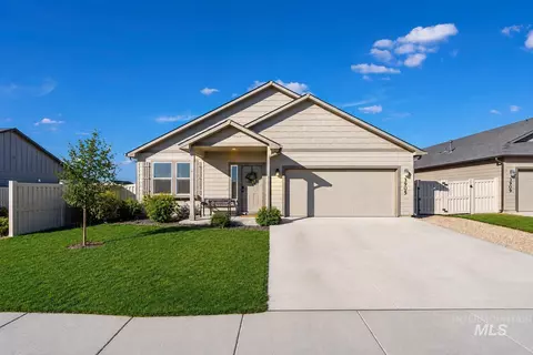 3905 Winged Dove St, Caldwell, ID 83605