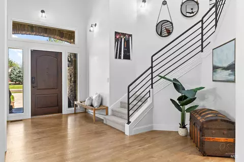 Entry Way - 441 W Fordham Dr, Eagle, ID 83616 photo 1 of 3