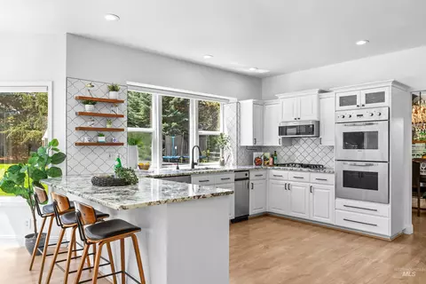 Kitchen - 441 W Fordham Dr, Eagle, ID 83616 photo 1 of 5