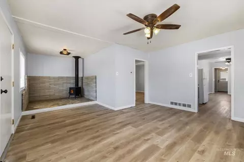 918 W 3rd St, Weiser, ID 83672 photo 5