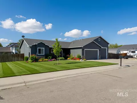 255 NE Greystone, Mountain Home, ID 83647