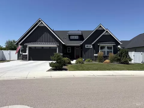 8112 Fountain Brook St, Middleton, ID 83644