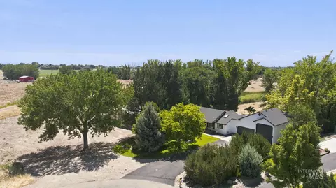24864 Coventry Dr, Caldwell, ID 83607