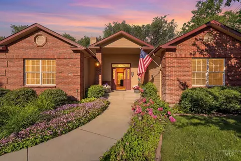 115 Walnut Creek Way, Nampa, ID 83686