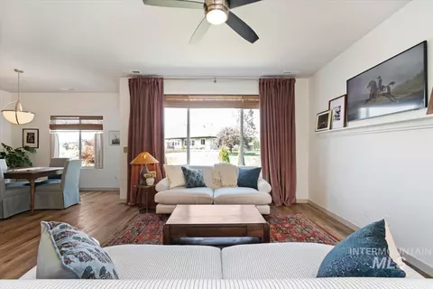 Living - 5948 W Hamm Ln, Eagle, ID 83616 photo 3 of 3
