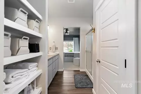 Entry Way - 5948 W Hamm Ln, Eagle, ID 83616 photo 2 of 2