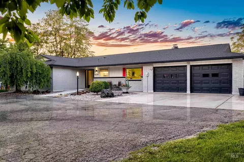 Exterior - 4230 E Chinden Blvd, Eagle, ID 83616 photo 8 of 17
