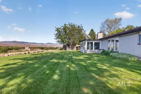 Exterior - 4230 E Chinden Blvd, Eagle, ID 83616 photo 16 of 17